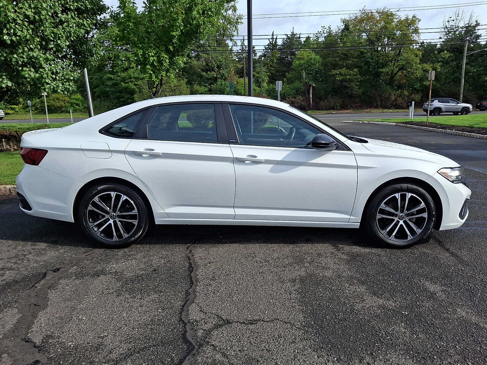 Used 2024 Volkswagen Jetta Sport FWD image 7
