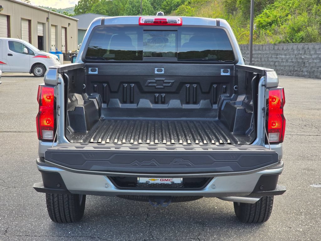 New 2026 Chevrolet Colorado LT RWD image 11