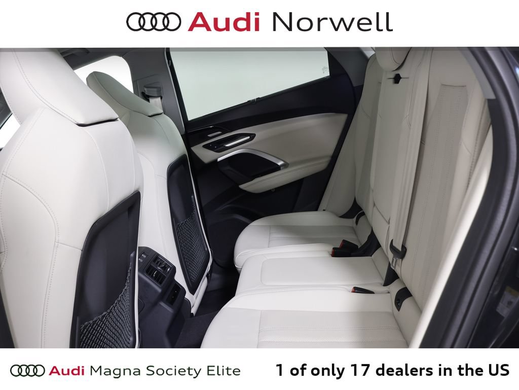 Used 2025 Audi Q5 Premium AWD/4WD image 23