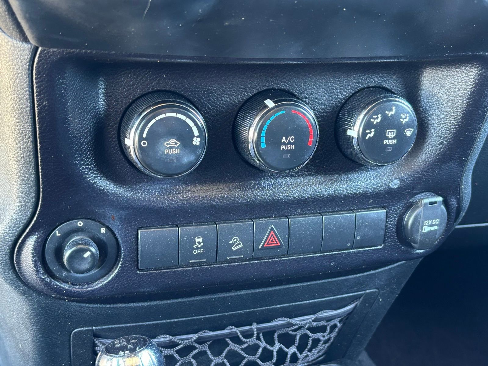 Used 2016 Jeep Wrangler Sport image 23