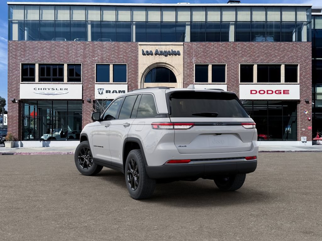 New 2026 Jeep Grand Cherokee Altitude AWD/4WD image 3