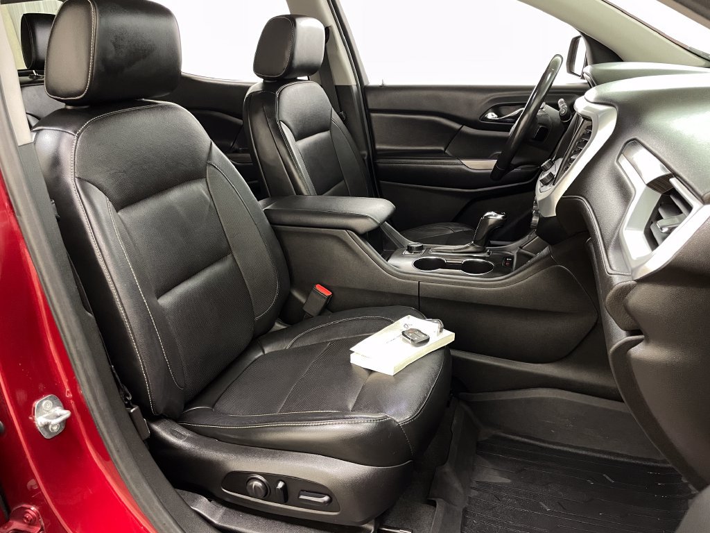 Certified 2018 GMC Acadia SLT w/ LPO, Floor Liner Package FWD image 39