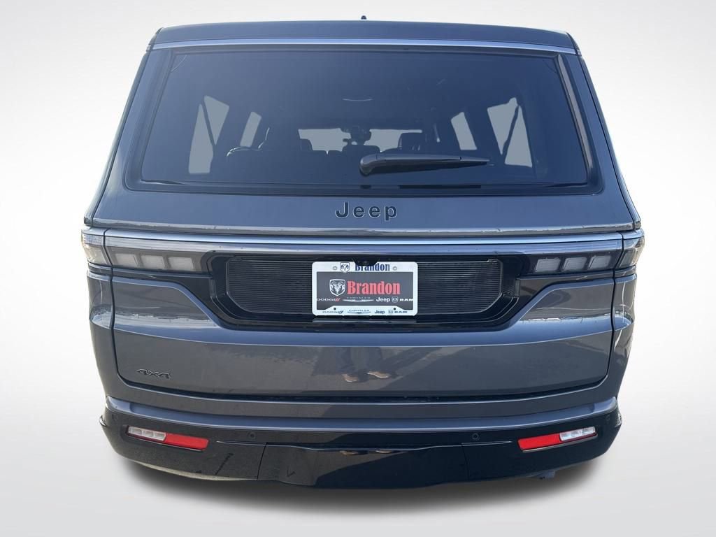 New 2026 Jeep Grand Wagoneer L 4WD w/ Premium Group I image 4