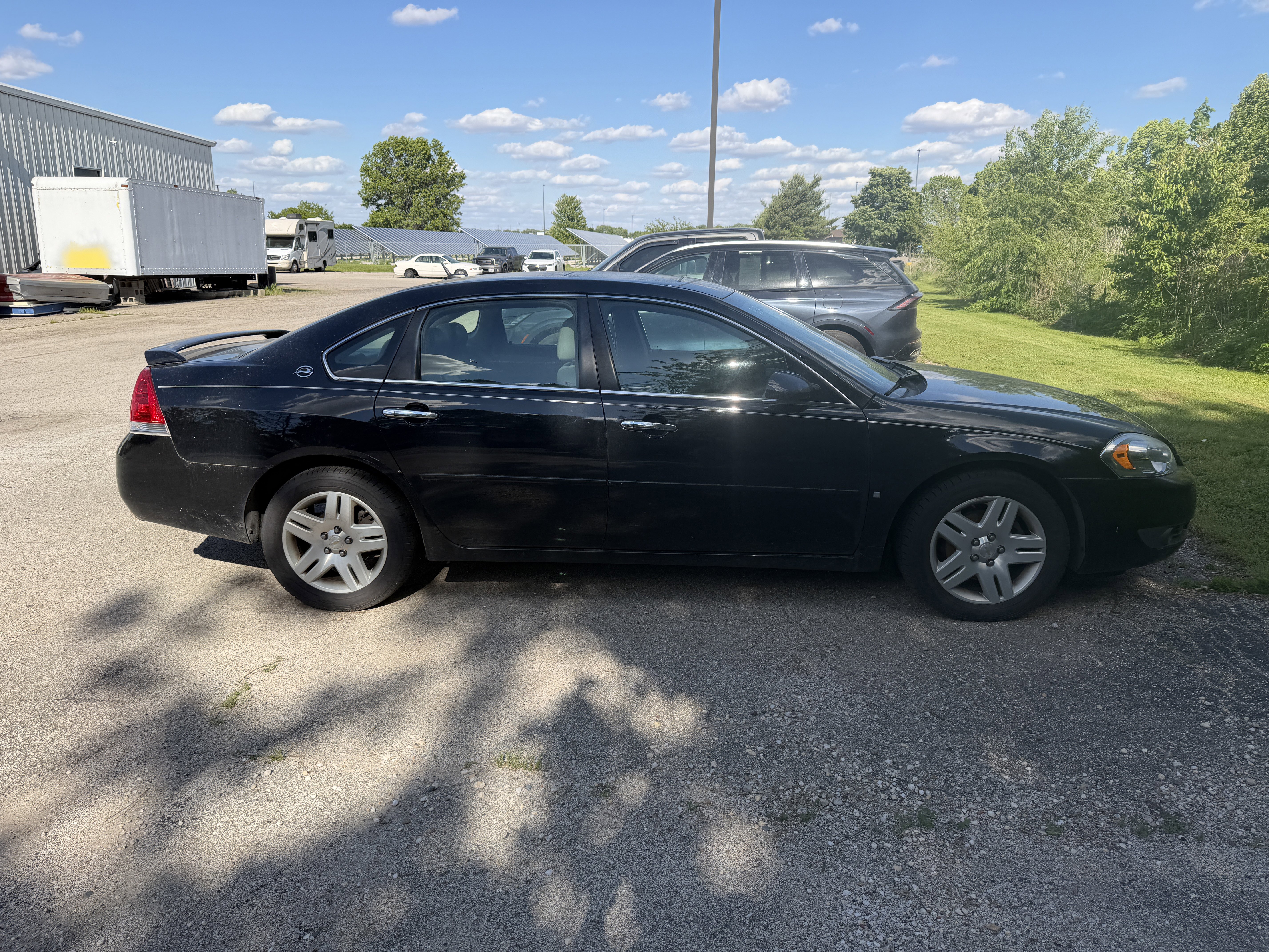 Used 2007 Chevrolet Impala LTZ FWD image 3