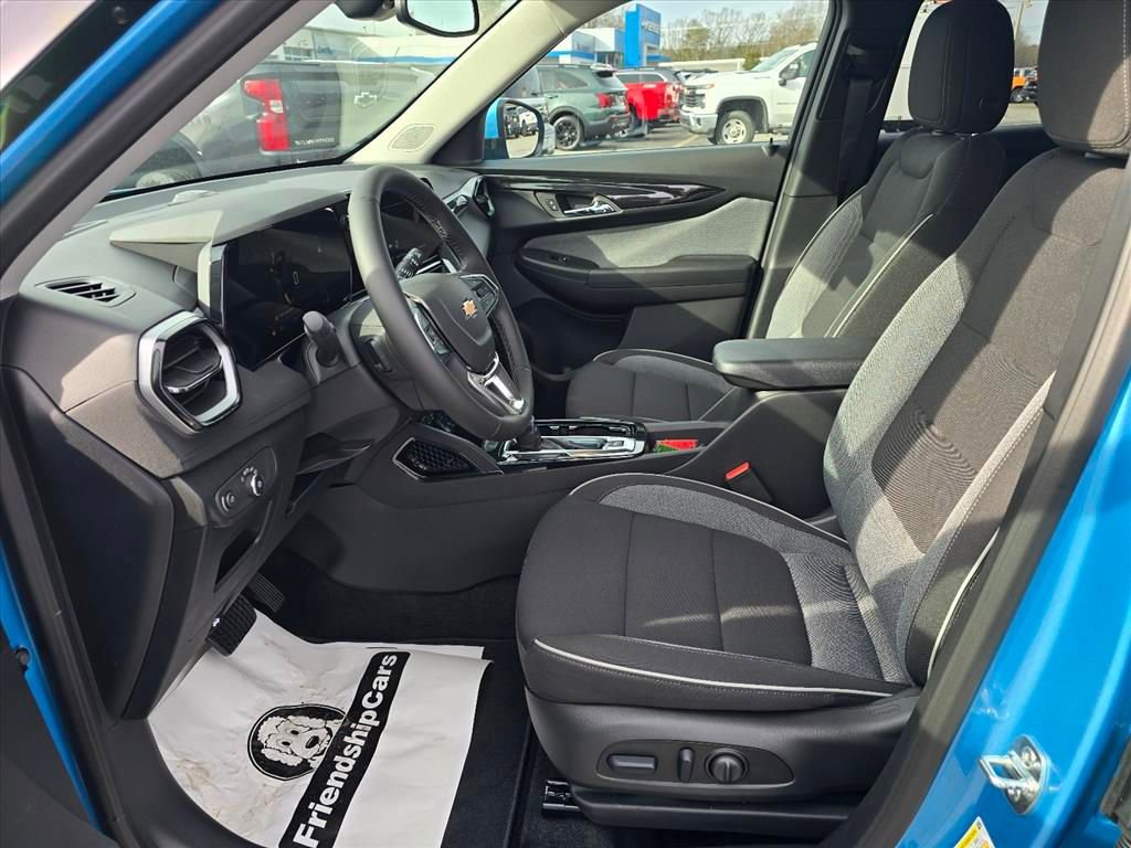 New 2026 Chevrolet TrailBlazer LT w/ Convenience Package FWD image 9