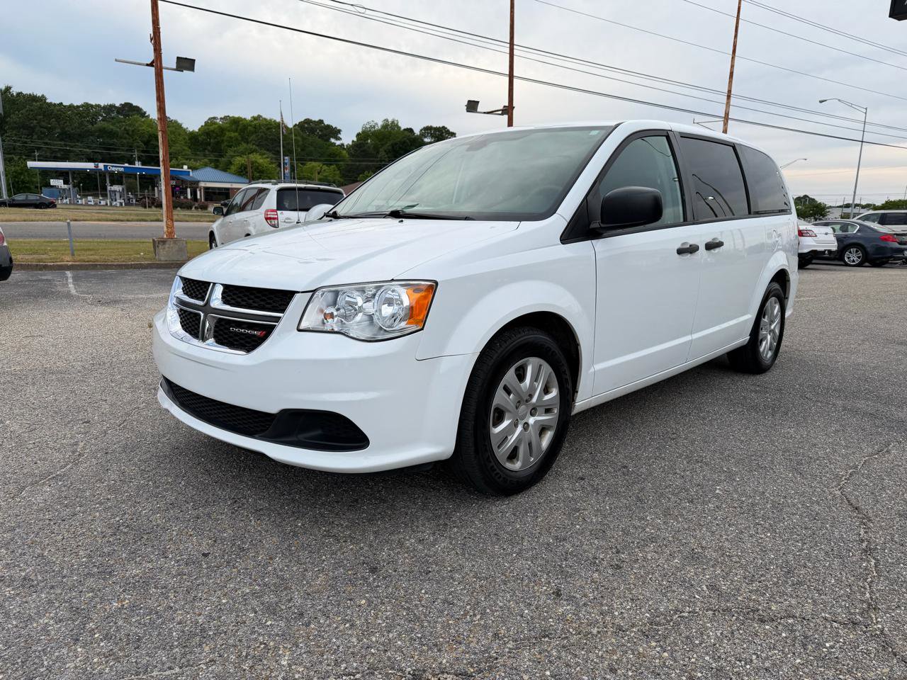 Used 2020 Dodge Grand Caravan SE FWD image 14