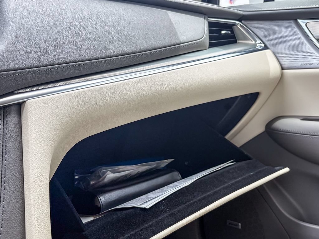 Certified 2023 Cadillac XT5 Premium Luxury w/ Technology Package FWD image 50