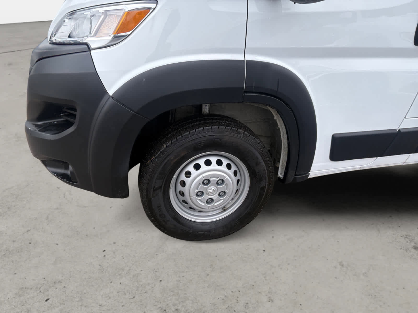 Used 2024 RAM ProMaster 3500 w/ Convenience Group image 9