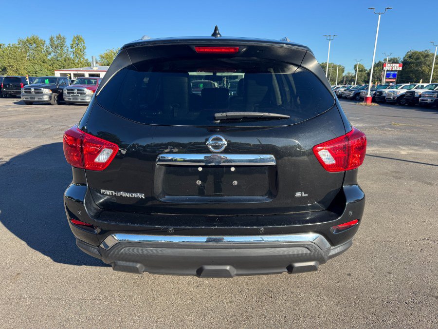 Used 2019 Nissan Pathfinder SL FWD image 4