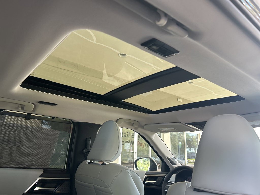 New 2025 Mitsubishi Outlander AWD image 31