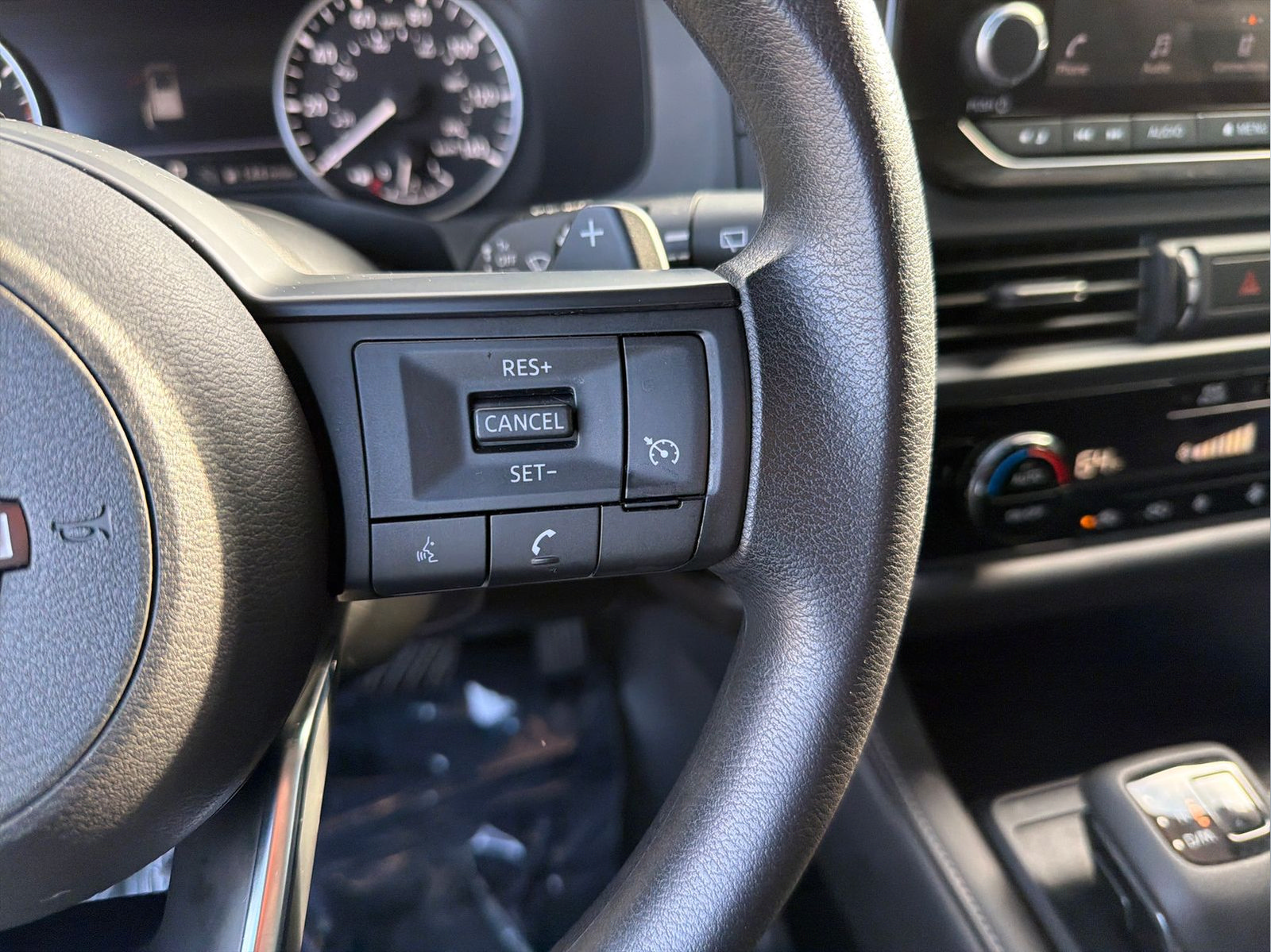 Certified 2023 Nissan Pathfinder S FWD image 14