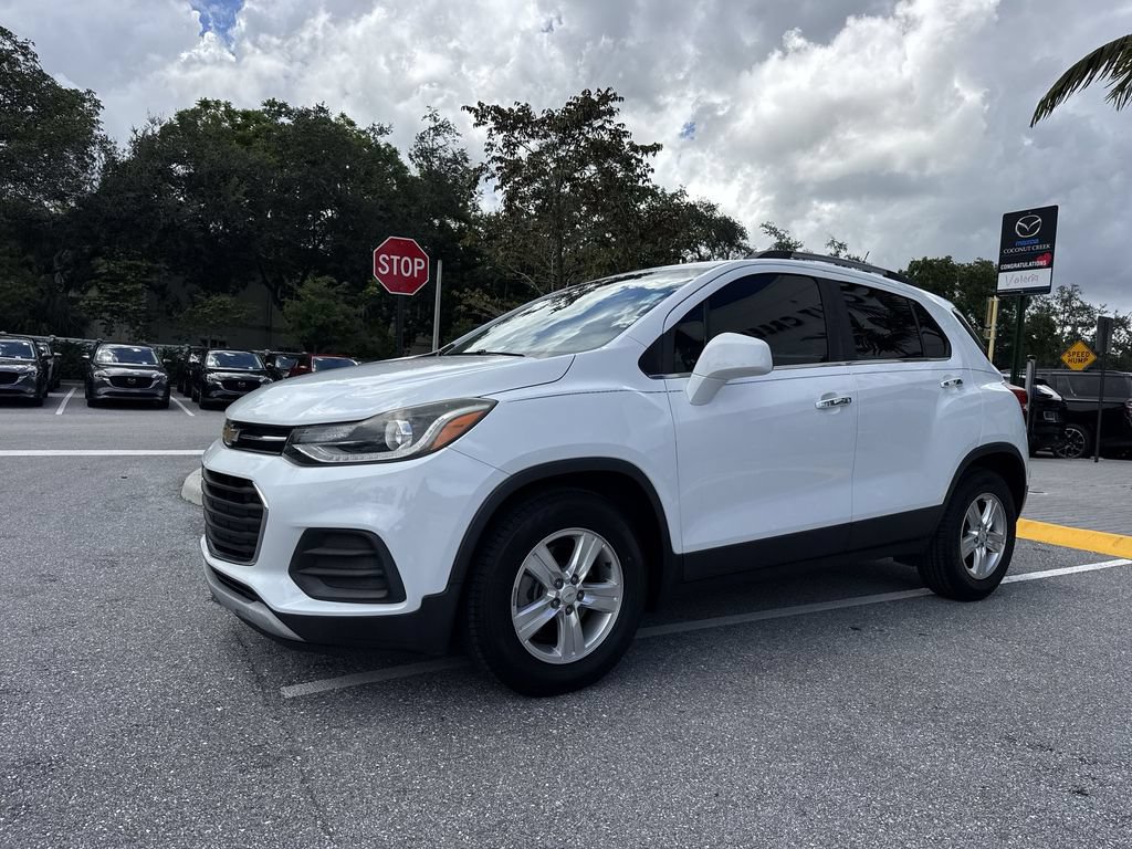 Used 2019 Chevrolet Trax LT w/ LT Convenience Package FWD image 28