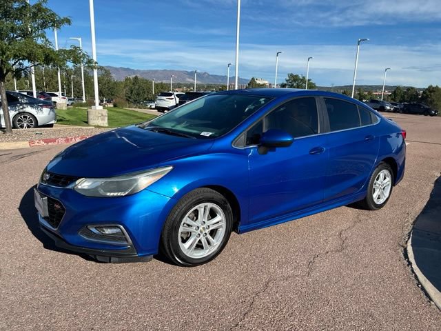 Used 2017 Chevrolet Cruze LT w/ Convenience Package FWD image 3