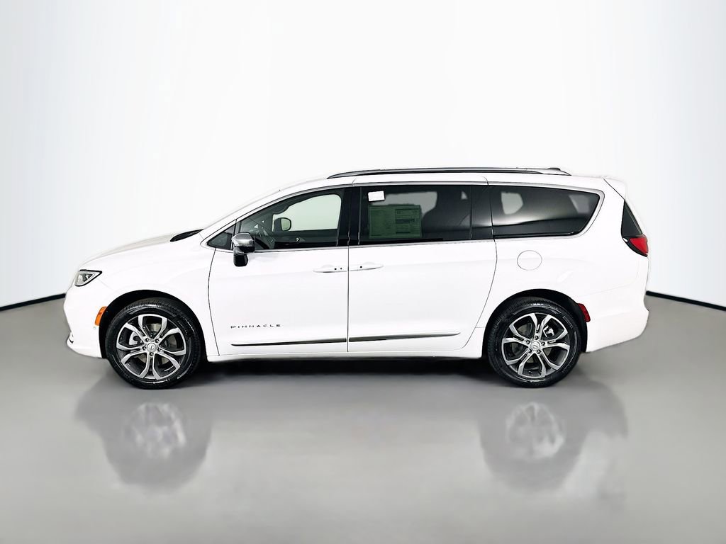 New 2026 Chrysler Pacifica Pinnacle image 4