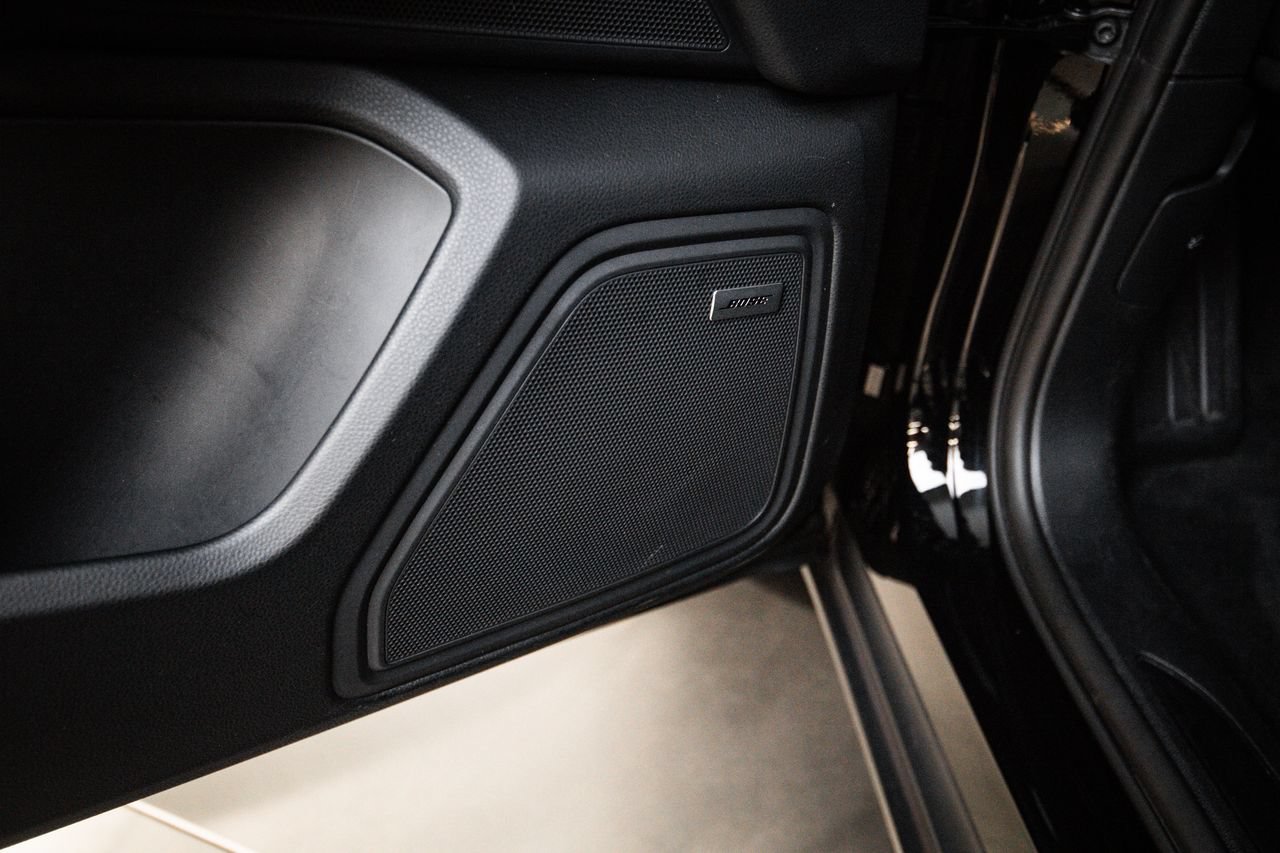 Certified 2024 Porsche Macan AWD/4WD image 20