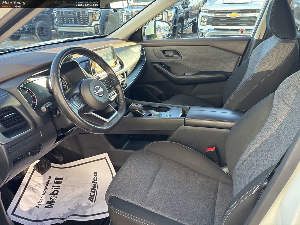 Used 2022 Nissan Rogue S image 15