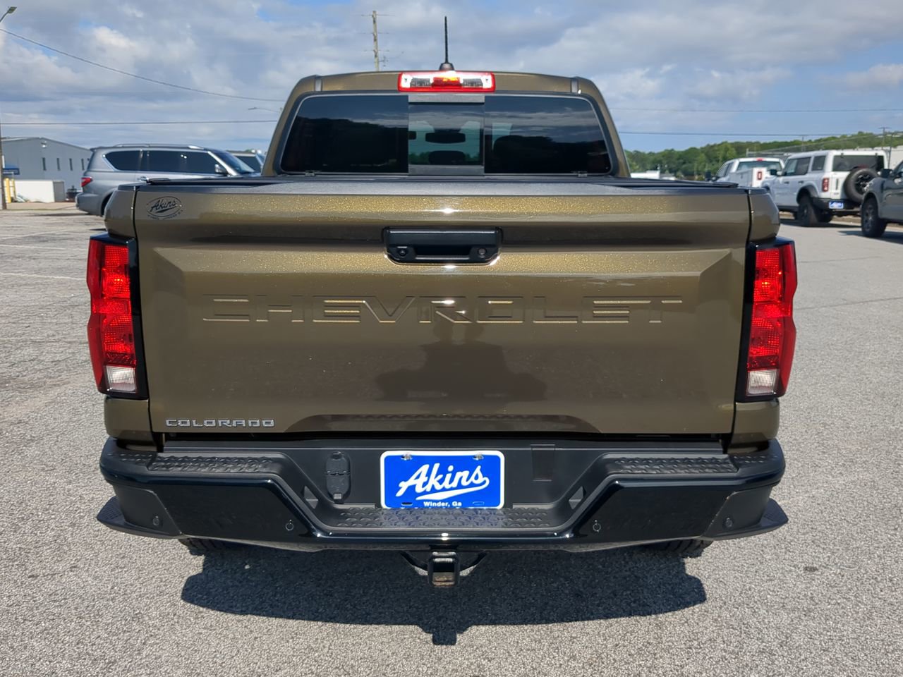Used 2024 Chevrolet Colorado Trail Boss w/ Technology Package AWD/4WD image 4