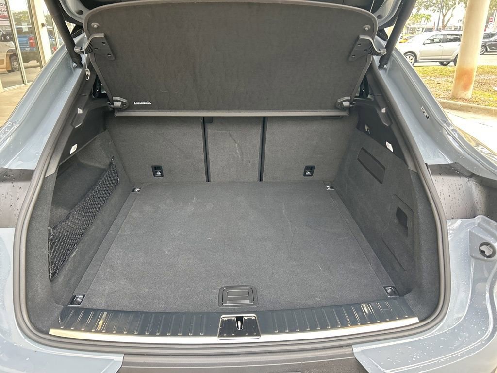 Used 2025 Porsche Cayenne S image 36