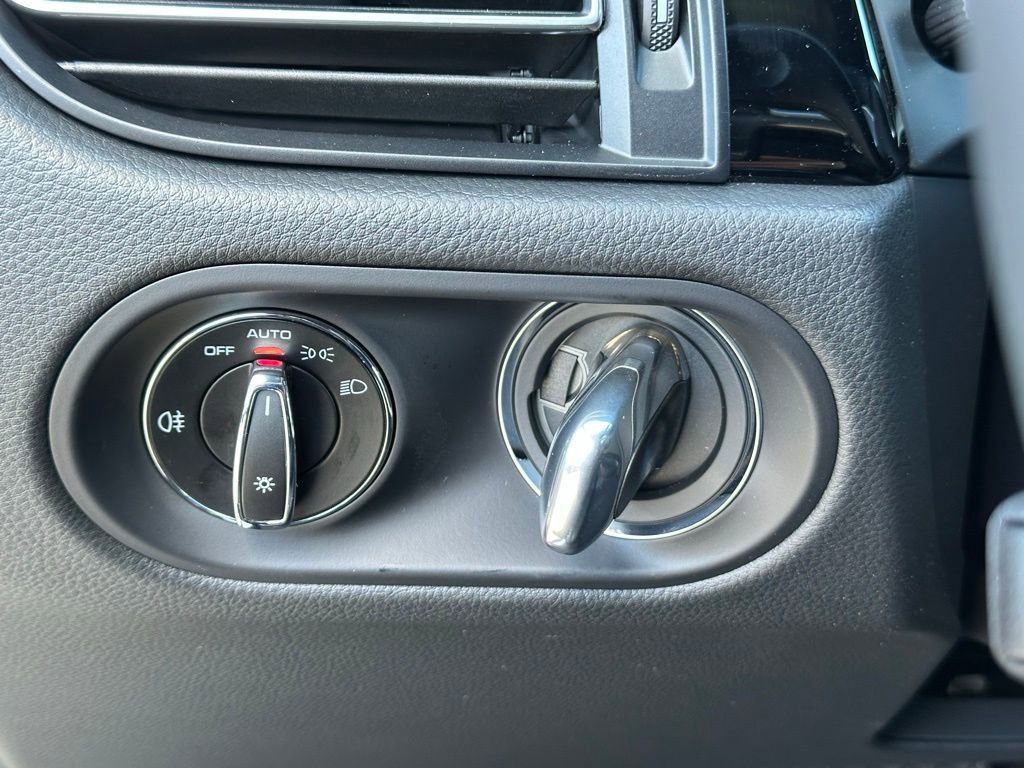 Used 2026 Porsche Macan S image 36