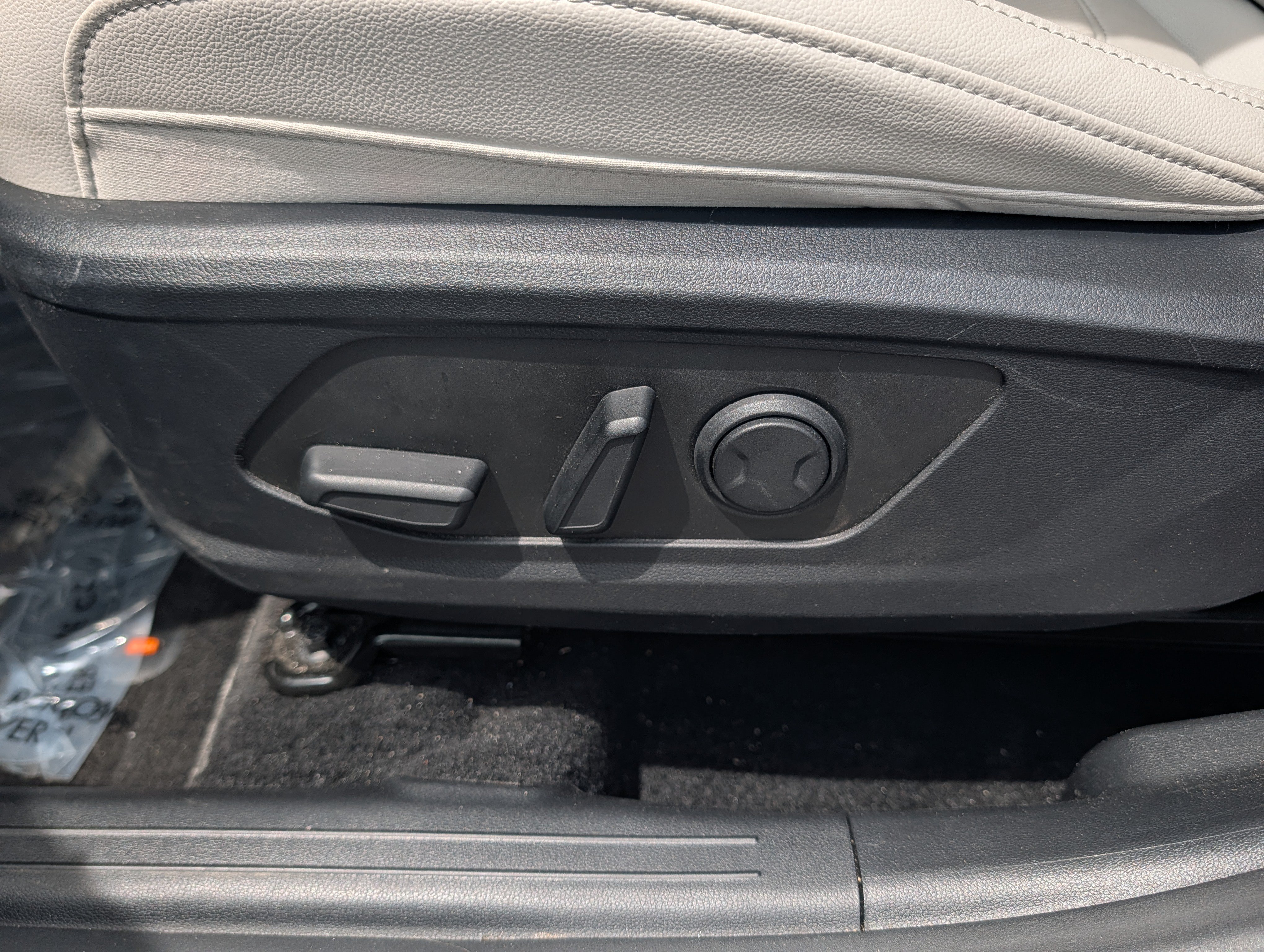 Certified 2025 Hyundai Tucson SEL AWD/4WD image 11