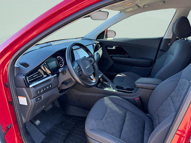 Used 2022 Kia Niro LXS FWD image 4
