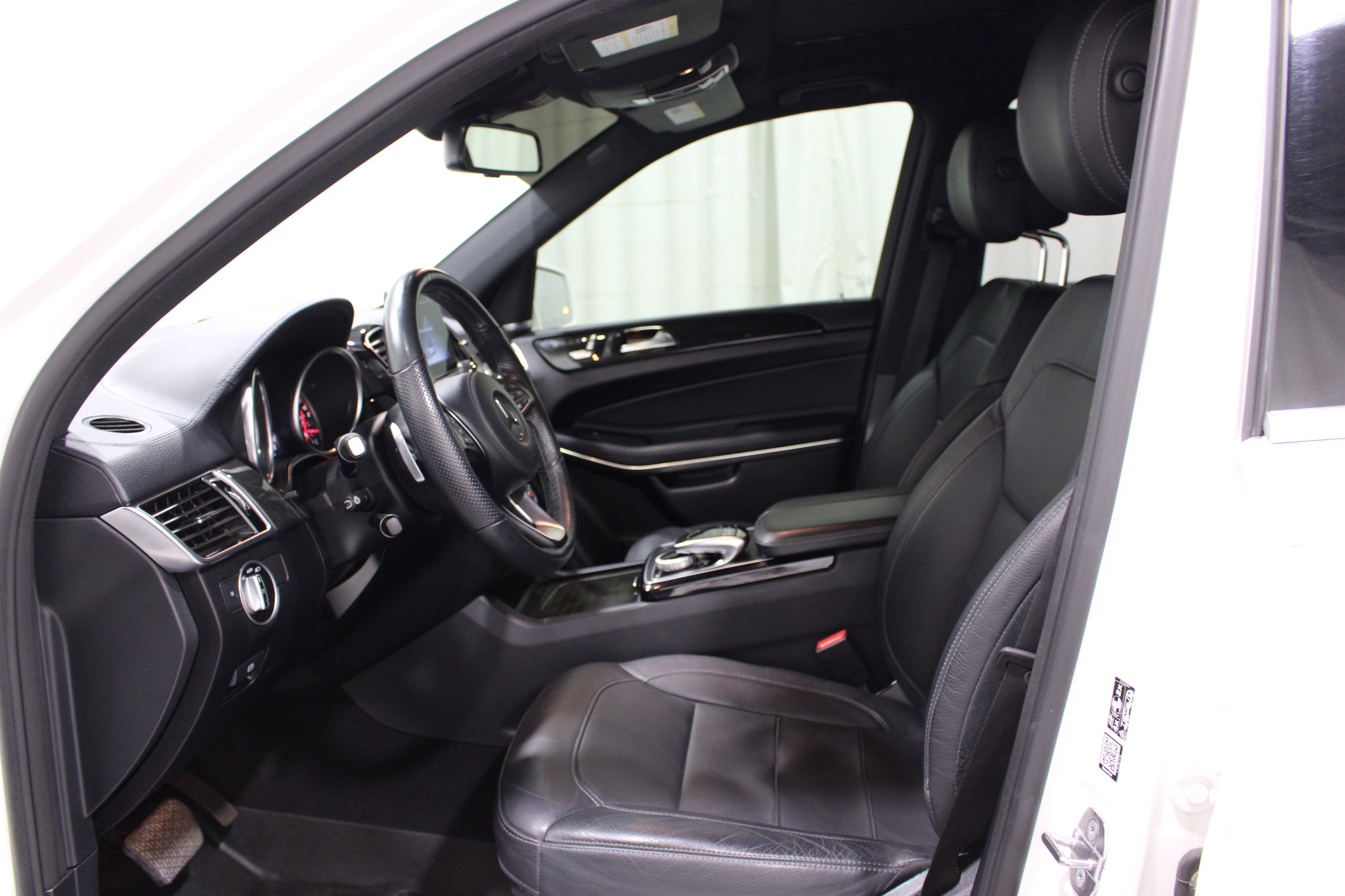 Used 2019 Mercedes-Benz GLS 550 GLS 550 image 3