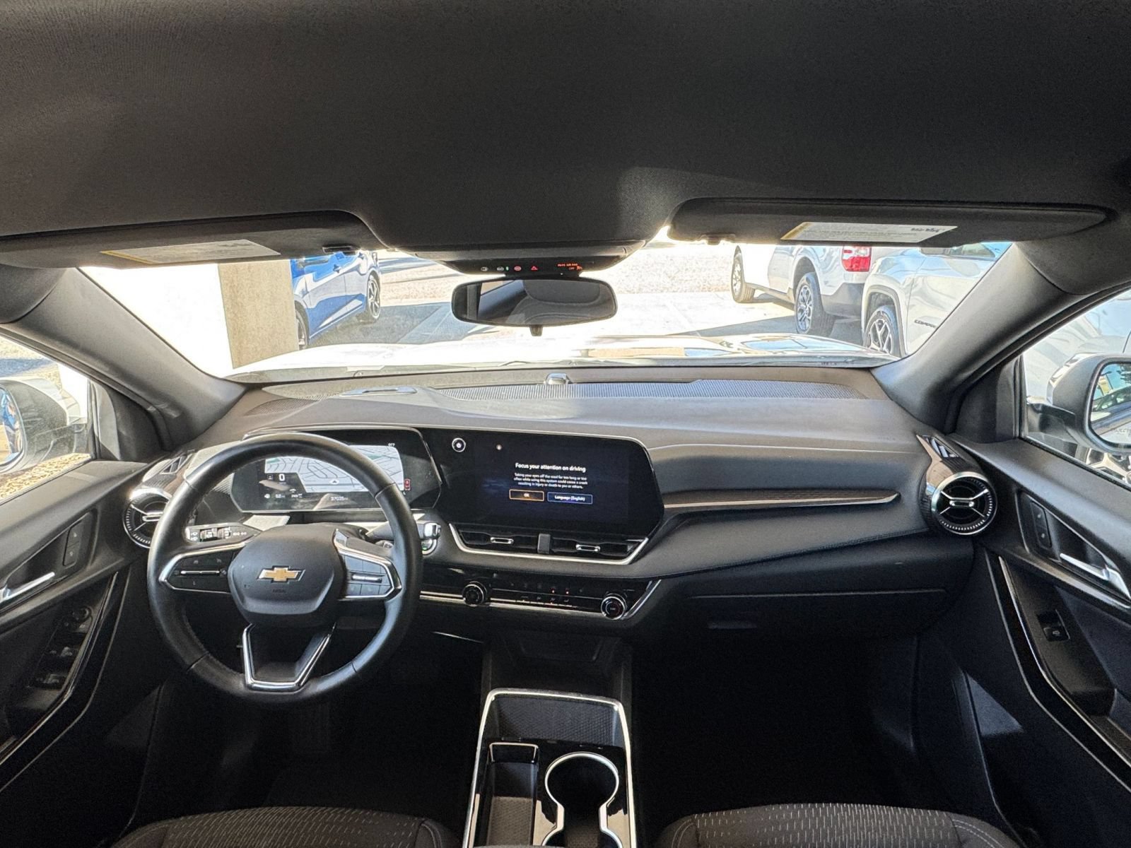 Used 2025 Chevrolet Equinox LT AWD/4WD image 33