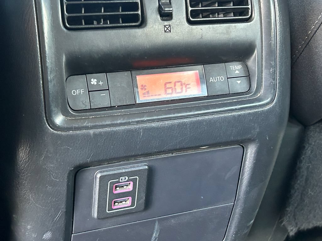 Used 2018 Nissan Pathfinder SV FWD image 31