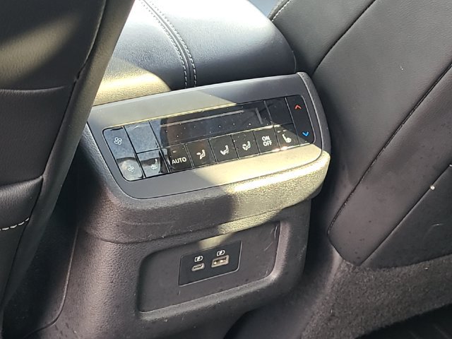 Used 2022 Nissan Pathfinder SL w/ SL Premium Package AWD/4WD image 26