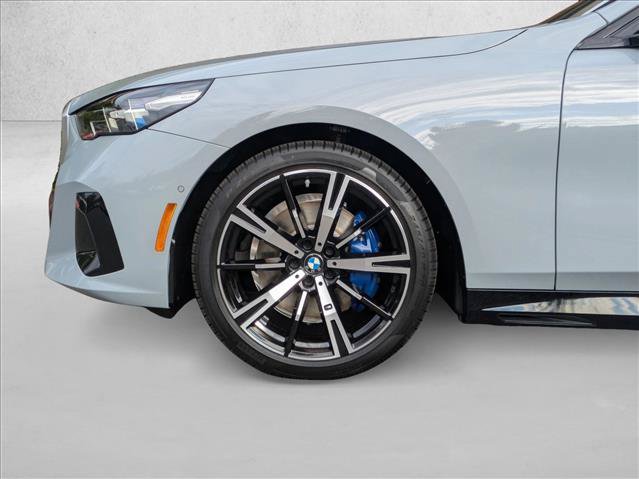 Used 2026 BMW 530i xDrive w/ M Sport Package AWD/4WD image 10