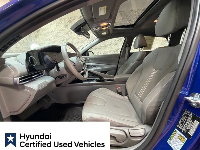 Used 2025 Hyundai Elantra SEL FWD image 23