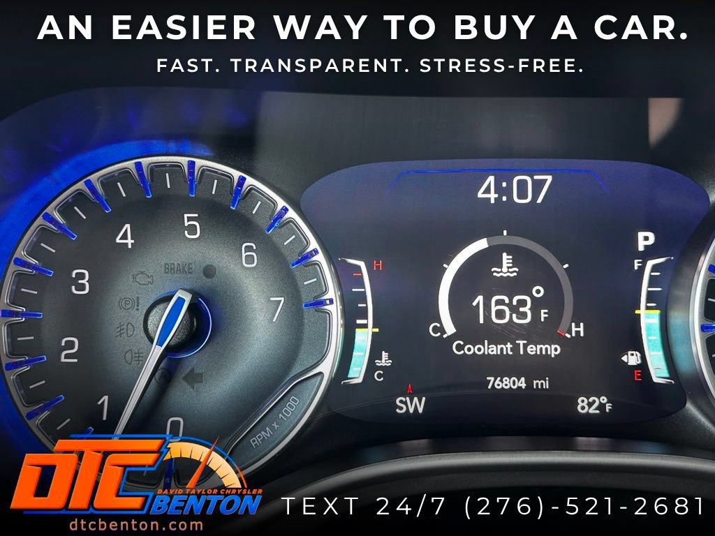 Used 2023 Chrysler Pacifica Touring-L AWD/4WD image 22