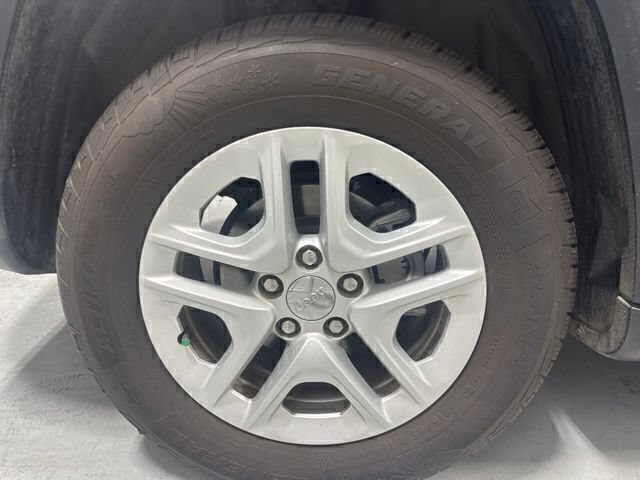 Used 2021 Jeep Compass Sport FWD image 6
