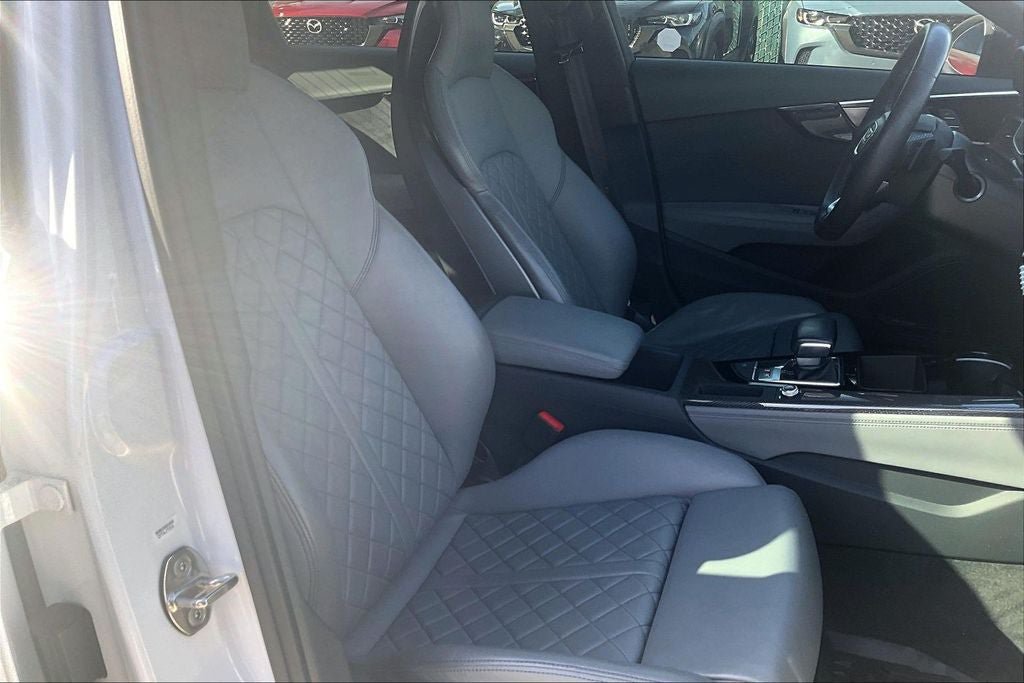 Used 2023 Audi S4 Premium Plus w/ Premium Plus Package AWD/4WD image 6