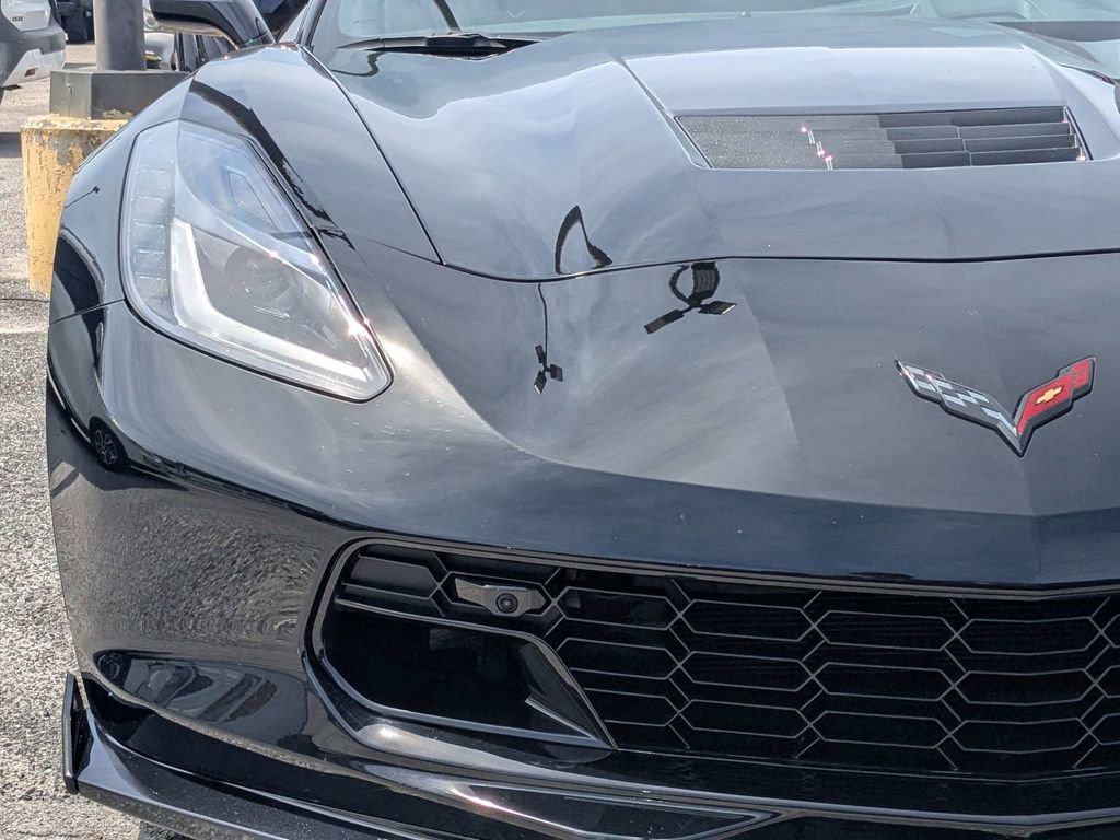 Used 2017 Chevrolet Corvette Stingray Coupe w/ 2LT Preferred Equipment Group RWD image 6