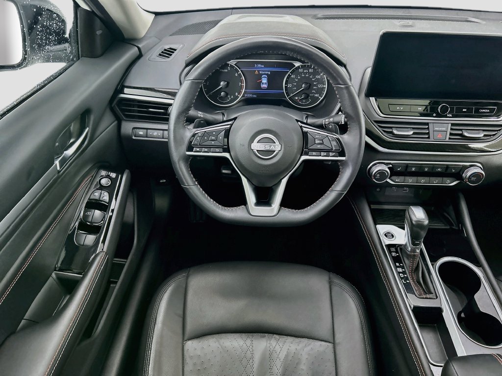 Used 2023 Nissan Altima 2.5 SR w/ SR Premium Package FWD image 10