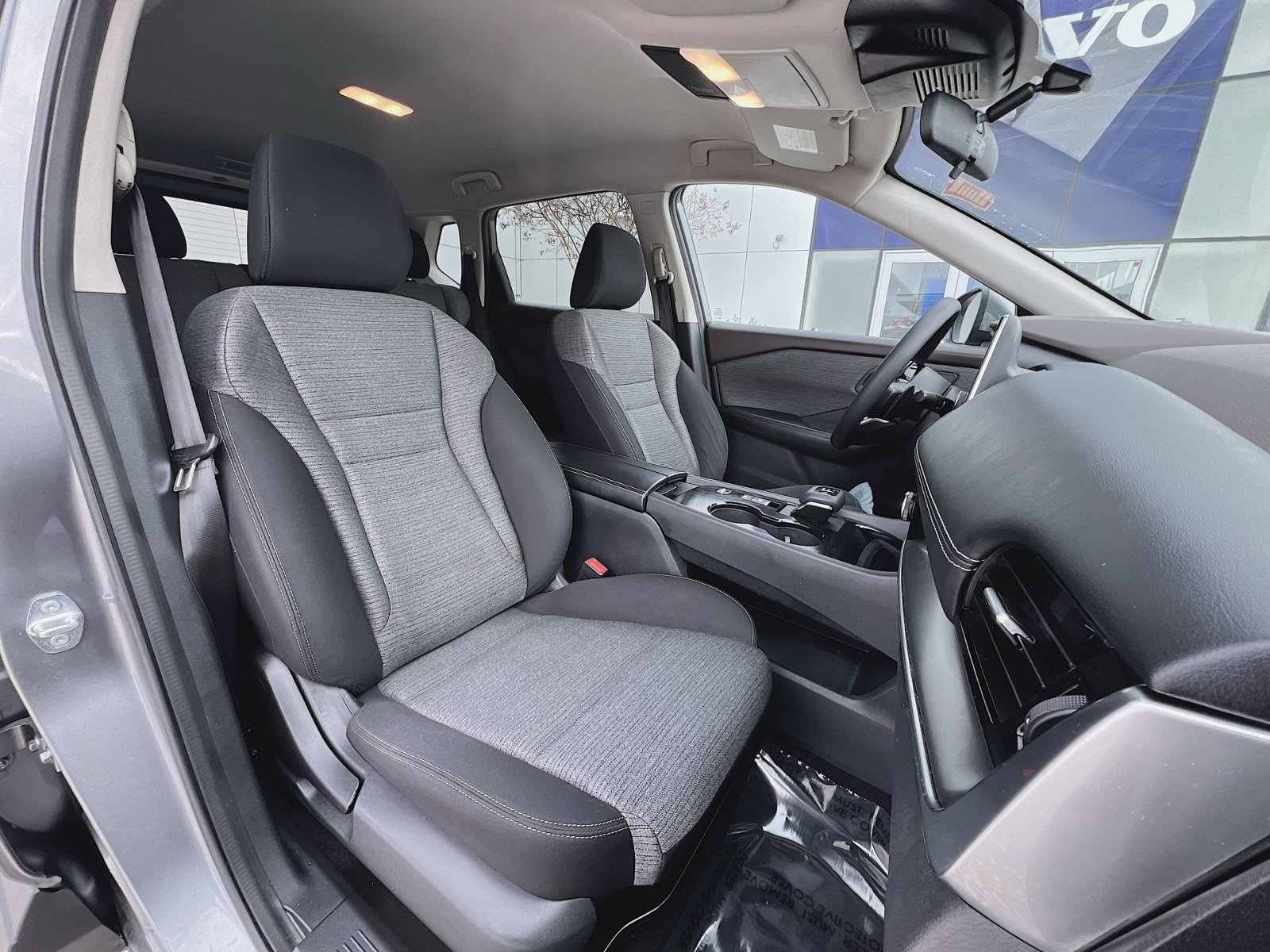 Used 2021 Nissan Rogue SV image 26