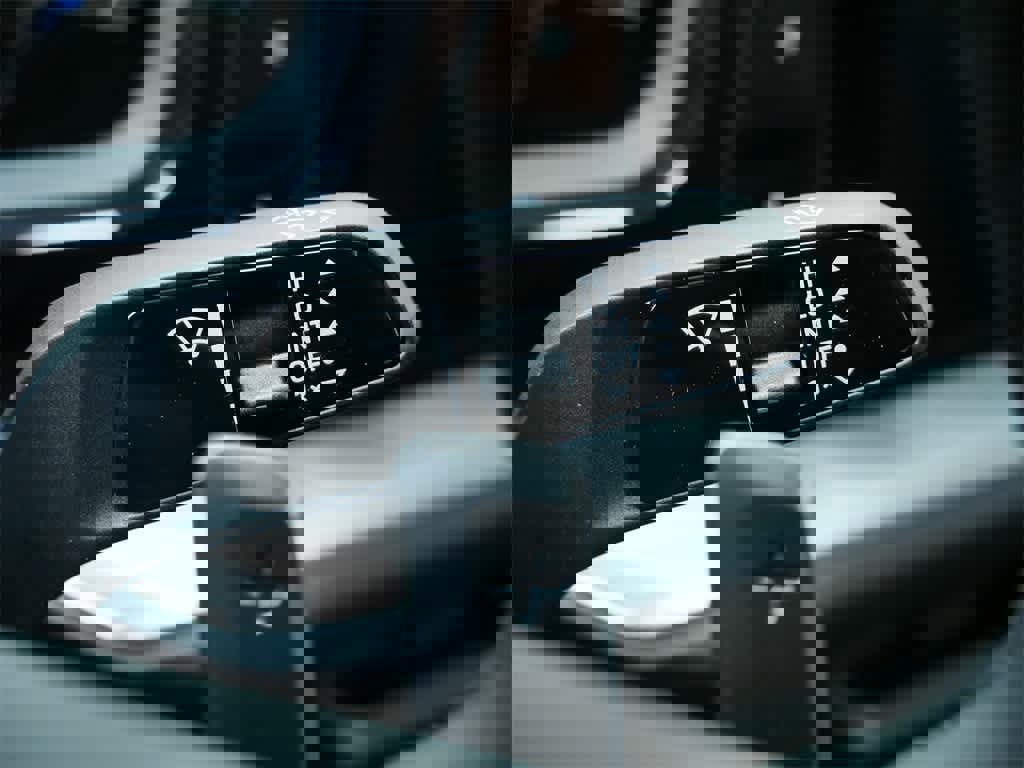 New 2025 Porsche Cayenne S image 26