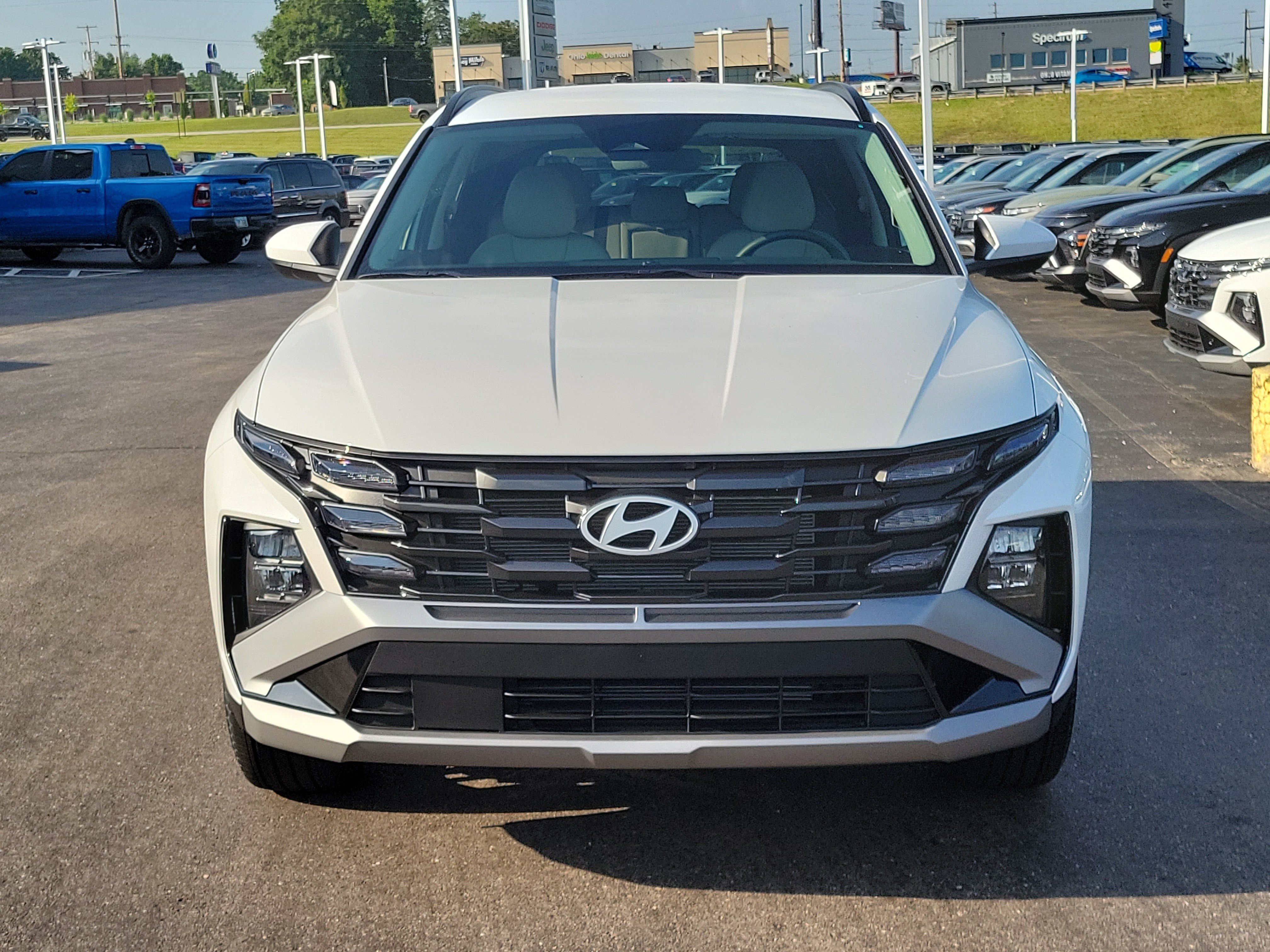 New 2026 Hyundai Tucson SEL Plus AWD/4WD image 2