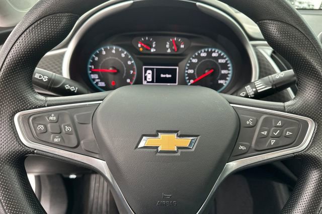 Used 2022 Chevrolet Malibu LT image 25