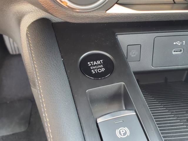 New 2025 Nissan Kicks SV w/ SV Premium Package image 23