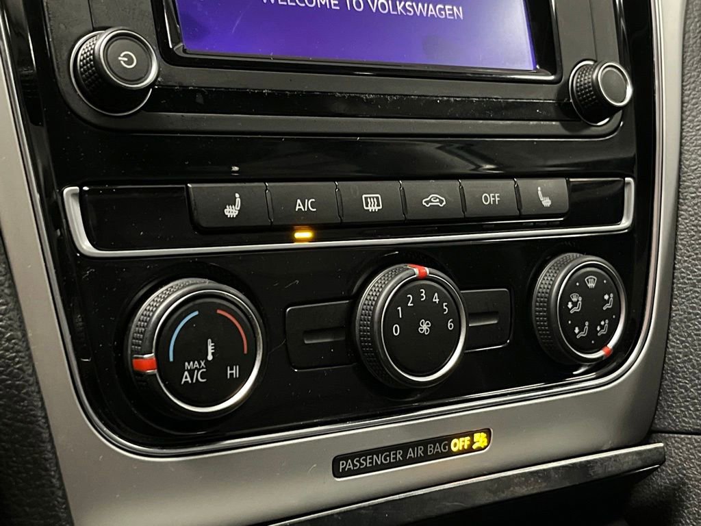 Used 2019 Volkswagen Passat 2.0T Wolfsburg FWD image 11