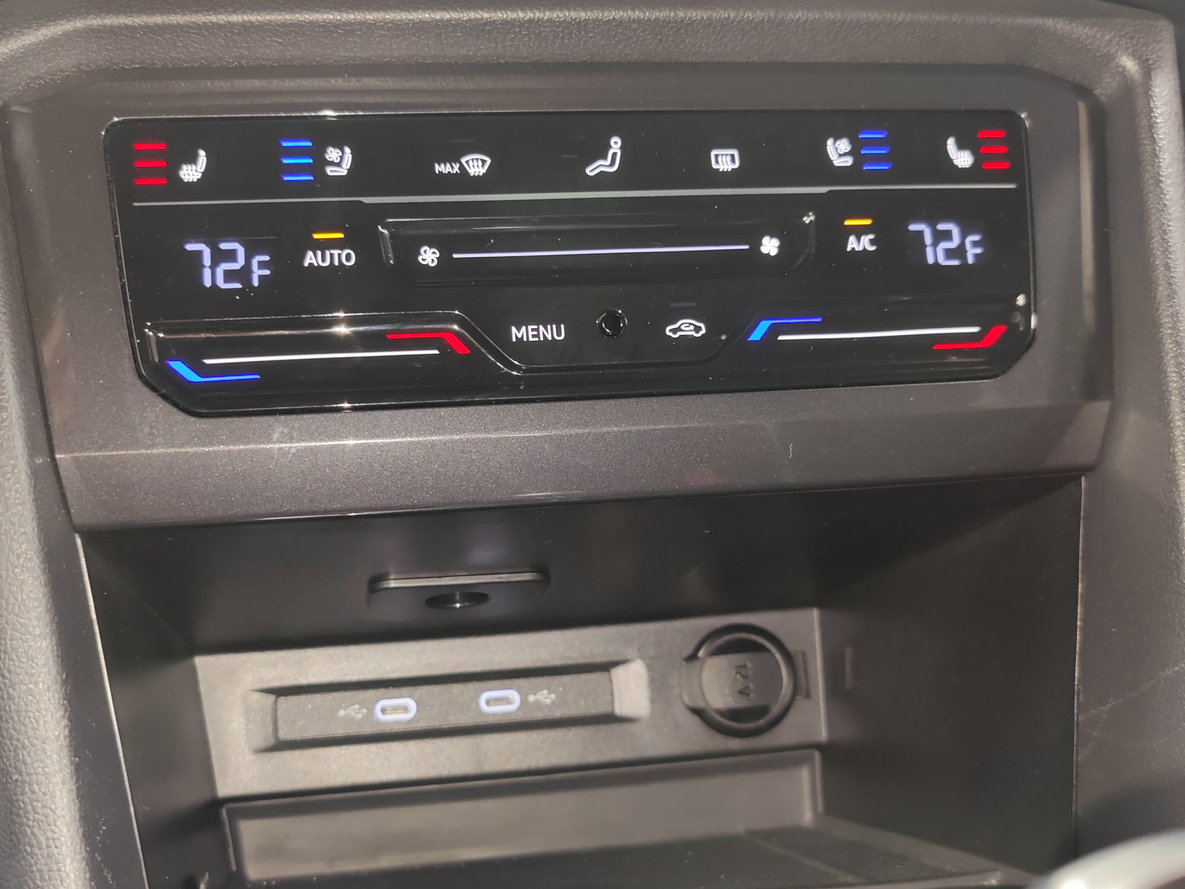 Used 2024 Volkswagen Tiguan SEL R-Line image 24