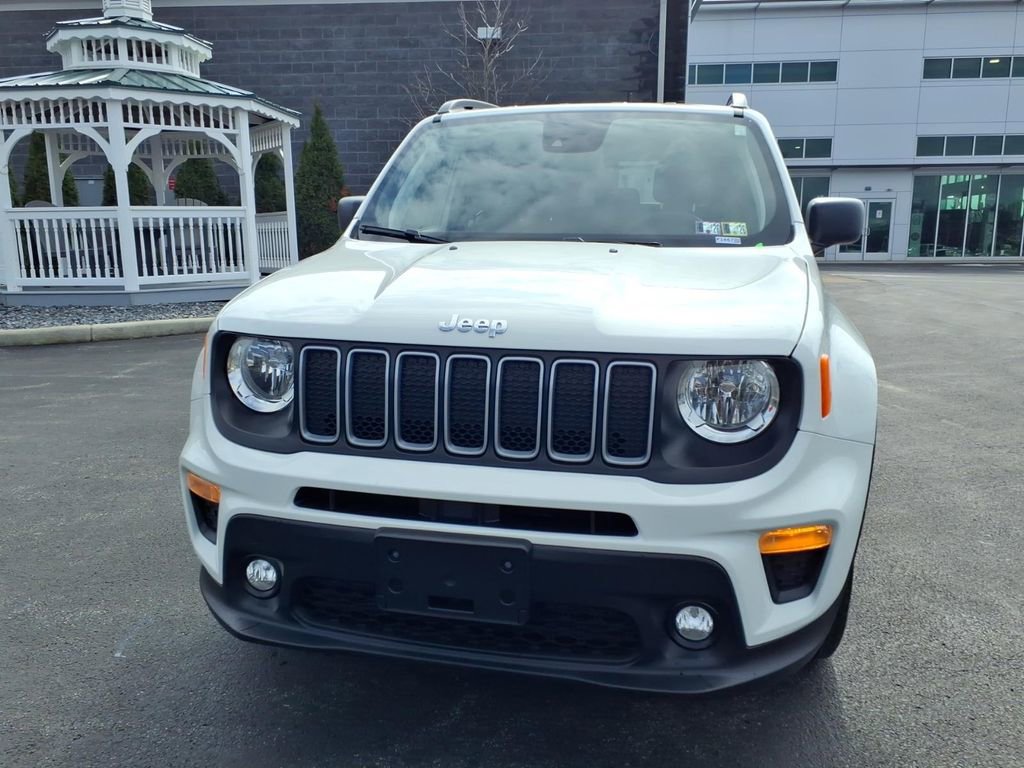 Used 2022 Jeep Renegade Latitude AWD/4WD image 8