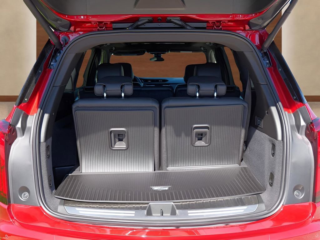 New 2025 Cadillac XT6 Luxury image 28