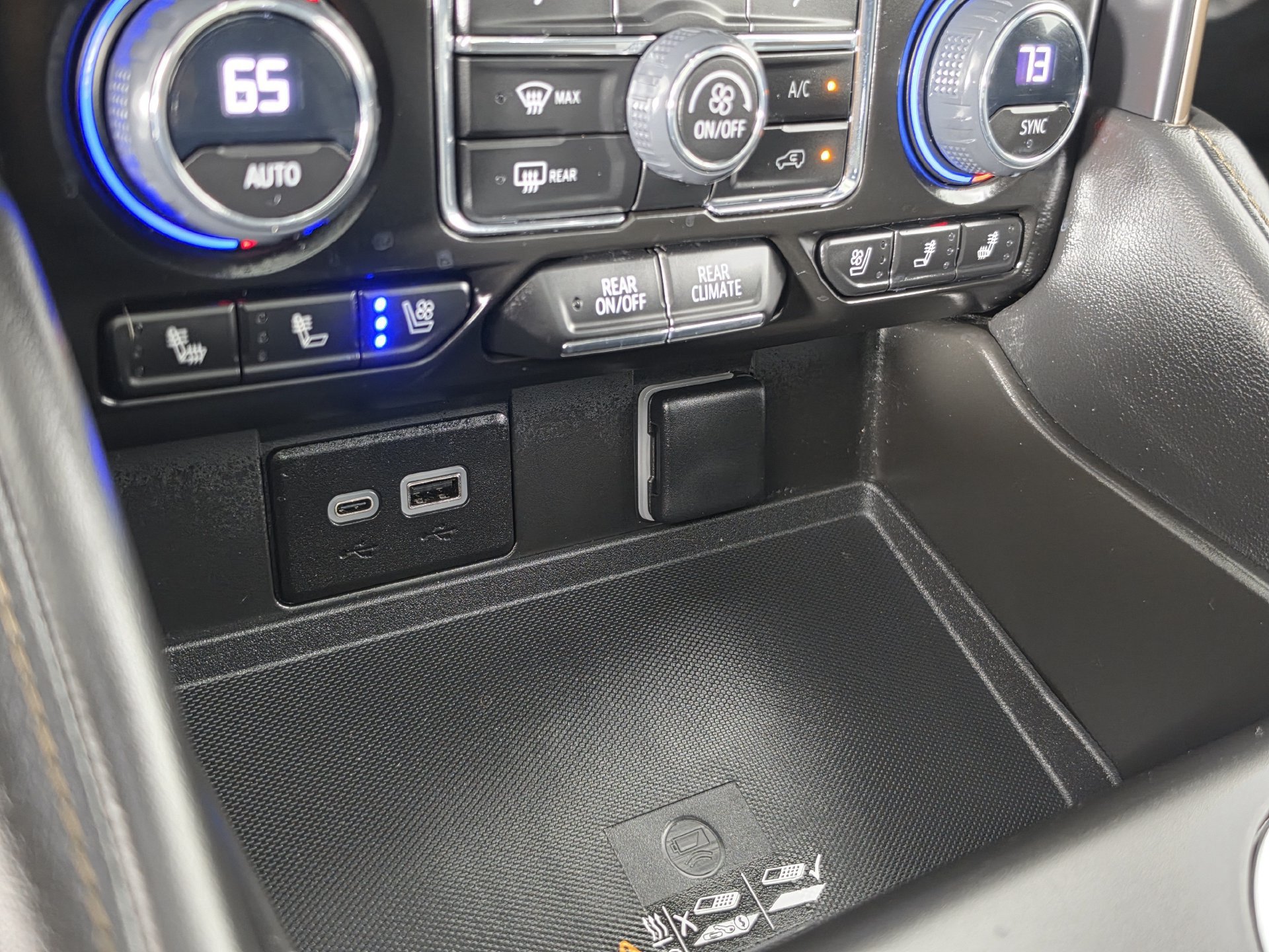Used 2023 Chevrolet Tahoe High Country AWD/4WD image 17