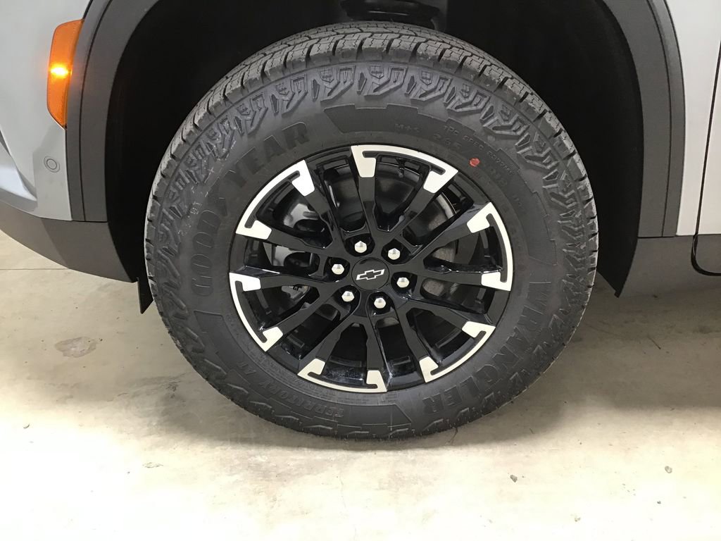 New 2026 Chevrolet Traverse Z71 w/ Enhanced Driving Package image 33