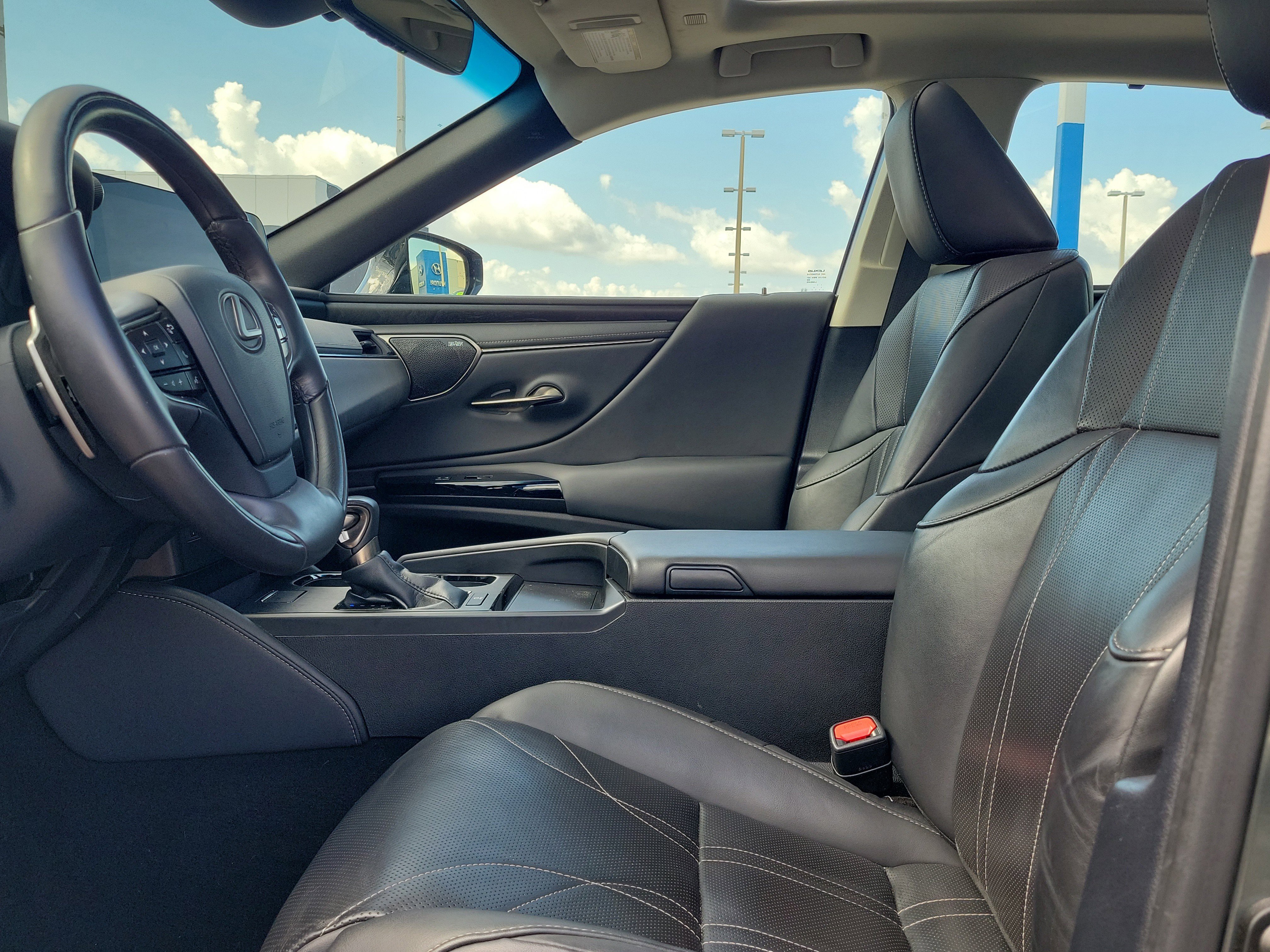 Used 2023 Lexus ES 350 Ultra Luxury image 22