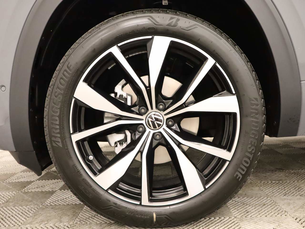 New 2026 Volkswagen Atlas SEL Premium R-Line AWD/4WD image 6