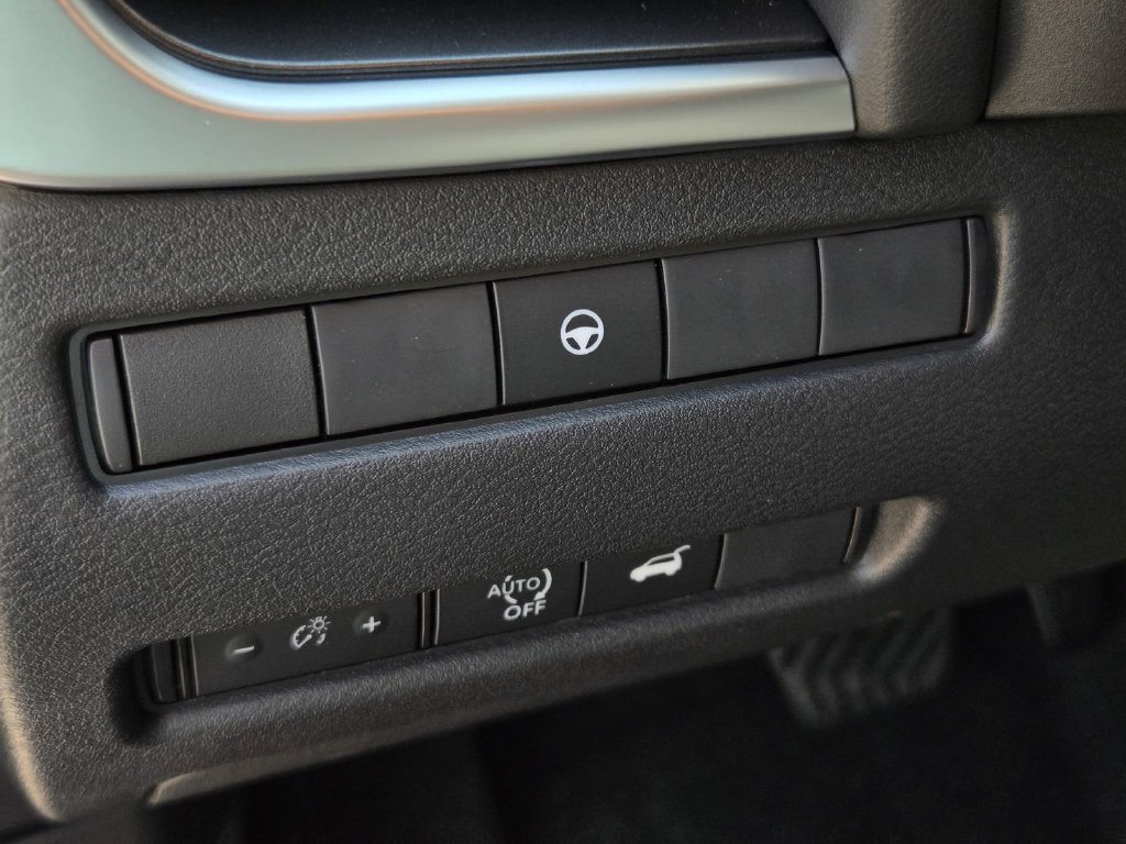 New 2026 Nissan Rogue Dark Armor AWD/4WD image 19